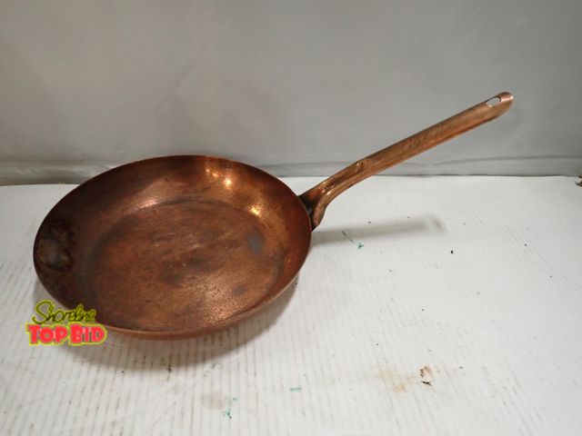 Lot 59-10371 - Antique Copper Frying Pan Hand-Hammered 2" deep x 9 1/2" diameter