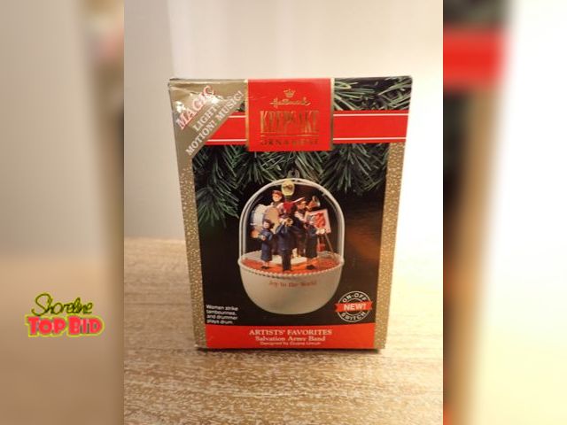 Lot 59-41622 - Hallmark keepsake Salvation Army band ornament