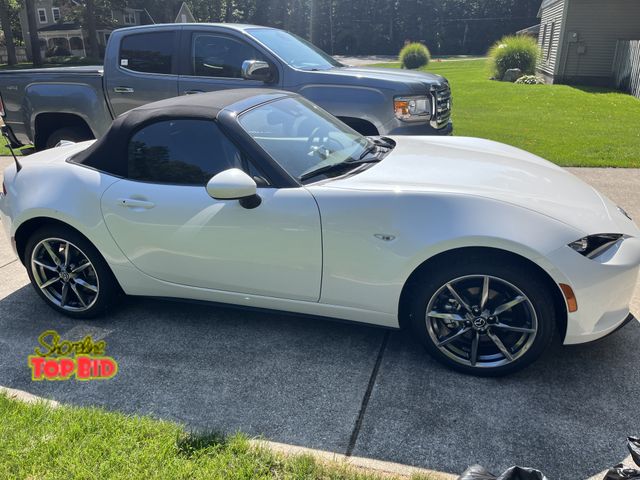 Lot 59-02023 - 2023 Mazda MX-5 Miata Convertible