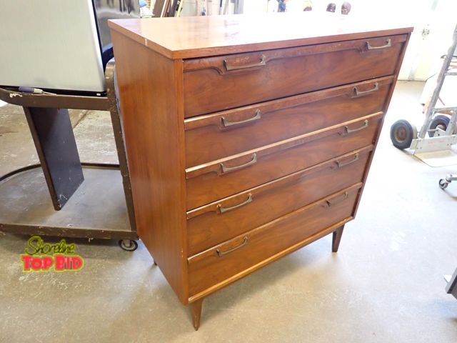 Lot 59-30036 - Mid-Century 4-Drawer Dresser Chest, came from smokers home