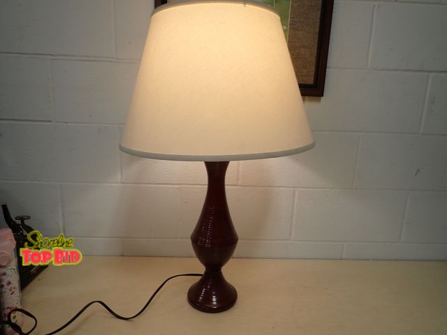 Lot 59-45115 - Nice Table Lamp Pinot Red, Works, 30" high