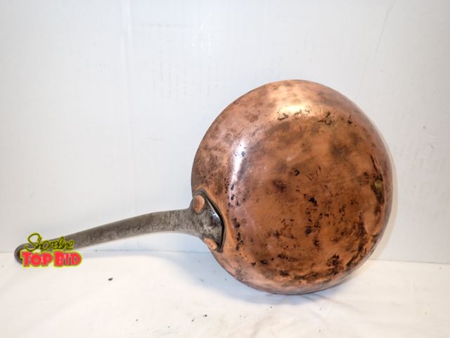 Lot 59-10396 - Rare Solid Copper Frying Pan with Cast Iron Handle, Hand-Forged Hammered 1900s French 9" Diameter x ...