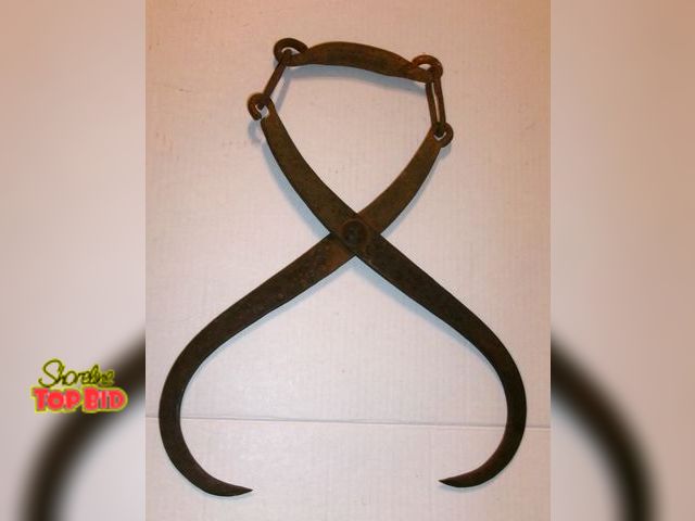 Lot 59-74548 - Vintage Cast Iron Ice Block Tongs Grapple Tool w/ Chains Primitive Tool Mancave