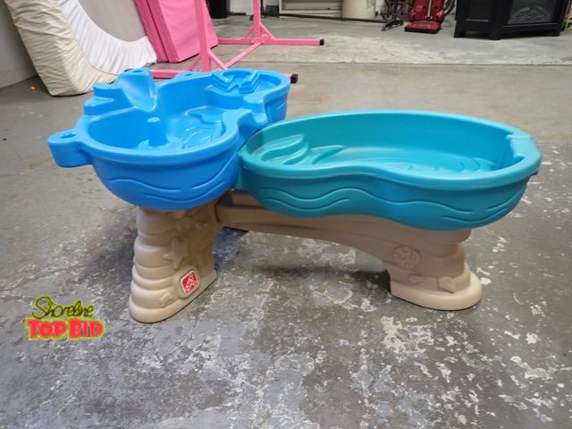 Lot 59-30073 - Step2 4-piece "Spill and Splash" Seaway Blue Plastic Water/Sand Table for Toddlers. Excellent Condit...