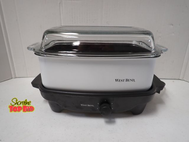 Lot 59-21299 - West Bend Multi-Purpose Slow Cooker and Griddle Base and Glass Lid
