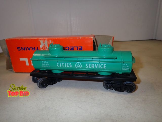 Lot 59-41831 - Lionel 6465 city service tank car and original box