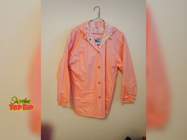 Lot 59-43581 - Small Rain Jacket Slippery When Wet Color Pink