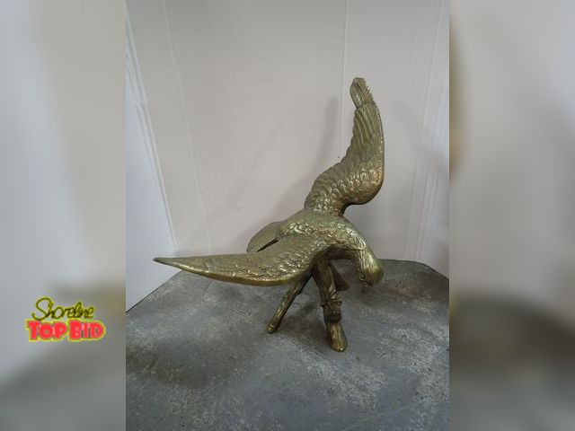 Lot 59-10199 - Large Yellow Brass Eagle 22" tall X 19" width