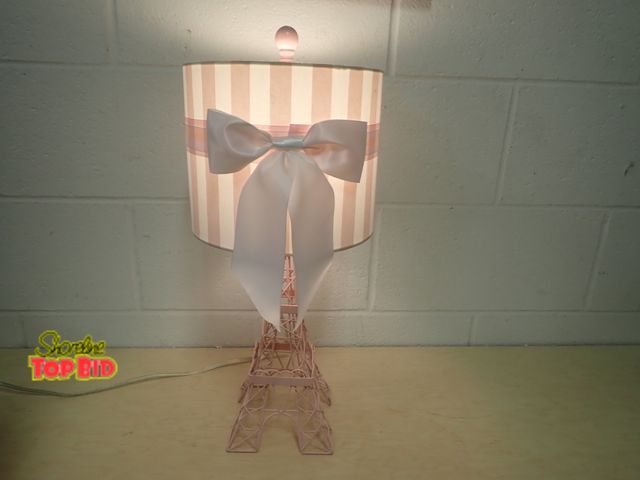 Lot 59-45043 - Eiffel Tower Table Lamp, 21" tall, Great Shape