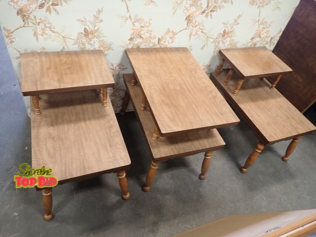 Lot 59-41096 - 3-Pc Mid-Century Living Room Table Set