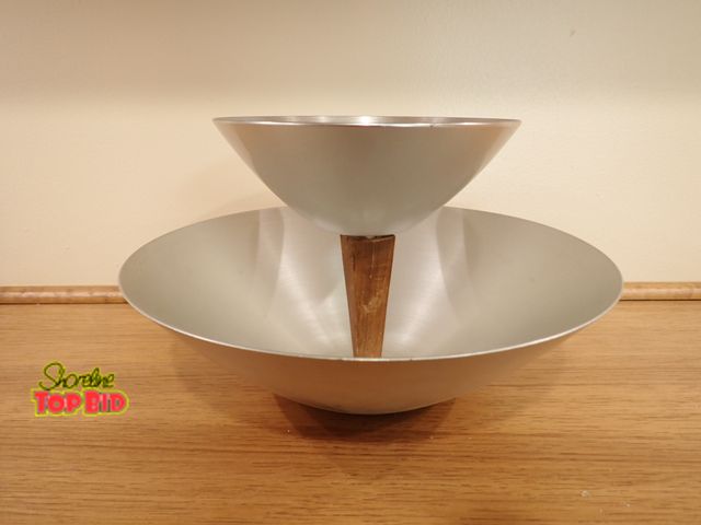 Lot 59-39688 - 1958 Atomic Chip &amp; Dip Bowl - Mirro Medallion 2-Tier, Teak