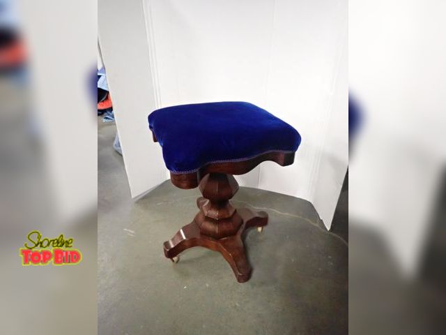 Lot 59-10044 - Antique 1830 Classic Rosewood Piano Swivel Stool, Adjustable