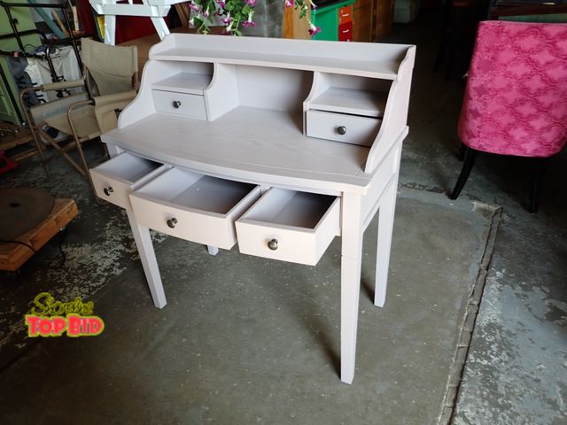 Lot 59-43682 - Cute Wooden Modern Desk, Great Condition