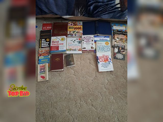 Lot 59-76032 - Medical, diabetes, crocheting, n miscellaneous books