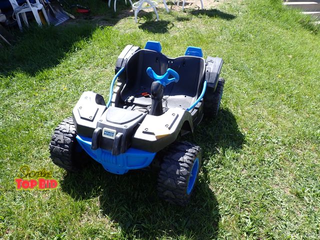 Lot 59-30184 - Power Wheels Battery Operated Kids Car with Charger Cord, Tested - Working