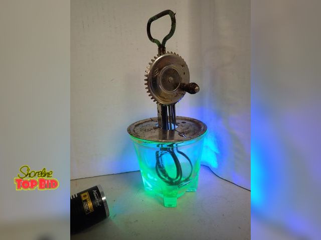 Lot 59-50160 - 1923 Hand Crank Mixer with Original Uranium Glass Vessel