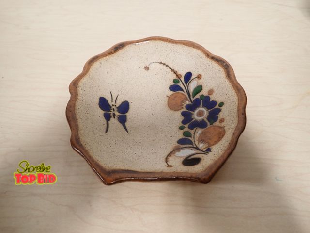Lot 59-33146 - Tonala, Jalisco Mexico Pottery Stoneware, Floral Butterfly, Excellent Condition - Trinket Dish, Very...