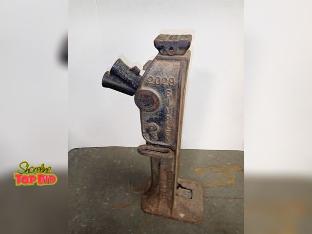 Lot 59-14428 - Ca. 1930 Simplex No. 2029 Ratchet Lever Iron Jack - Railroad by Templeton Kenly Co. Working 20-ton C...