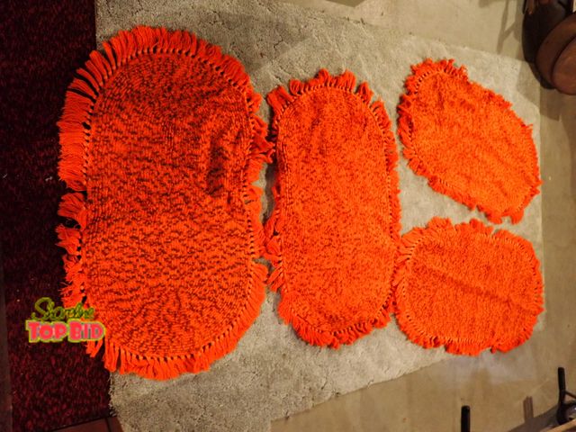 Lot 59-43004 - 4 Matching Mid-Century Rug Oval with Fringes Rustic Orange 42" x 27", Excellent Condition