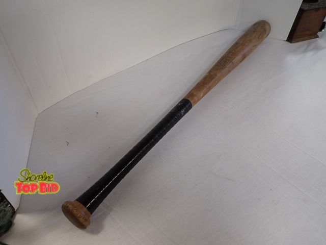 Lot 59-24176 - Vintage Wooden Baseball Bat Hanna , Athens GA 1950s