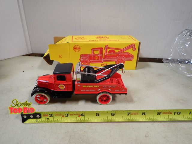 Lot 59-41426 - 1931 Hawkeye Wrecker No. 2 Shell Oil Logo, Cast by Ertl, Mint with Box