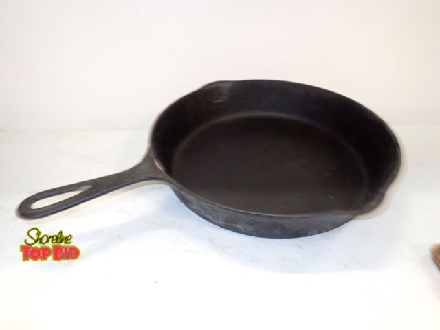 Lot 59-14460 - Ca. 1890, Griswold Cast Iron Pan No. 8. Estimated value $150.00 to $250.00
