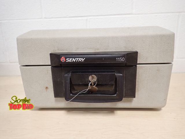 Lot 59-41256 - Sentry 1150 Fireproof Safe Lock Box with Key