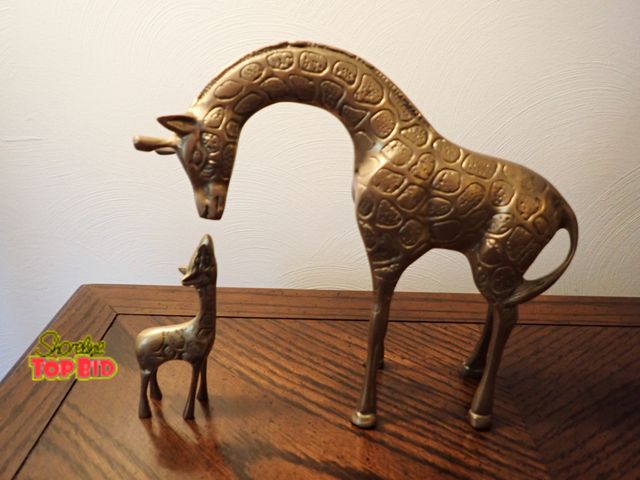 Lot 59-43088 - Vintage Brass Mother and Baby Giraffe Figurine Sculptures, Match to Lot 43089