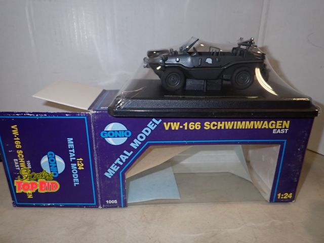 Lot 59-41401 - Gonio 1:24 Scale Metal Model VW-166 Schwimmwagon, Mint 6" long