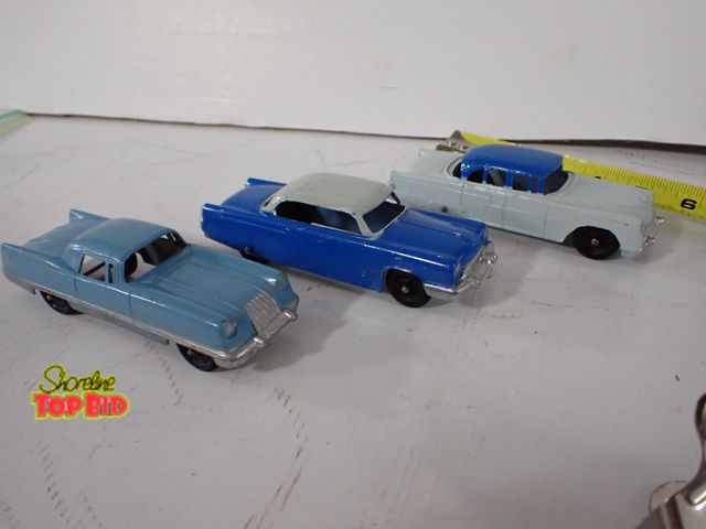 Lot 59-43117 - Three 5 1/2" long 1950s Tootsie Toy Die-Cast Metal Cars - 2 Lincoln Capris 2-Door Hardtops, 1 Packar...