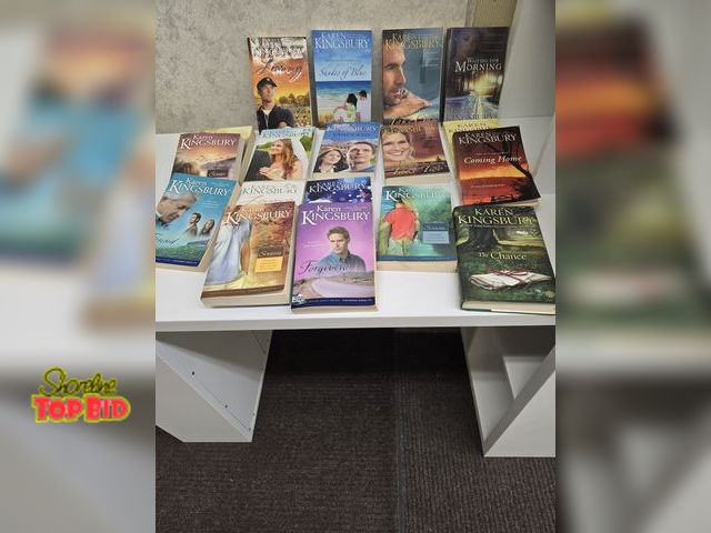 Lot 59-76046 - Karen Kingsbury books