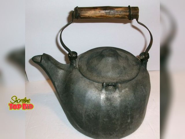 Lot 59-74530 - Vintage Wagner Ware Sidney O - 5 Quart Colonial Aluminum Tea coffee Kettle 1902 - as found condition