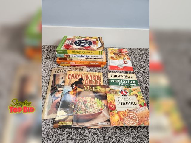 Lot 59-97000 - 12 Cookbooks for various types of meals and foods.