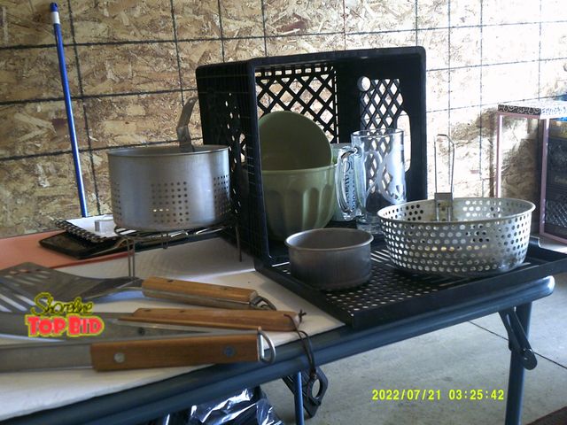 Lot 59-86008 - Nice lot of Summer Grill Tools, Fry basket, Bowls, crate, misc