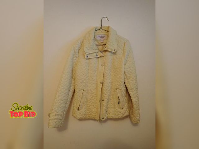 Lot 59-43582 - Covington Outerwear Size Small, Color Yellow