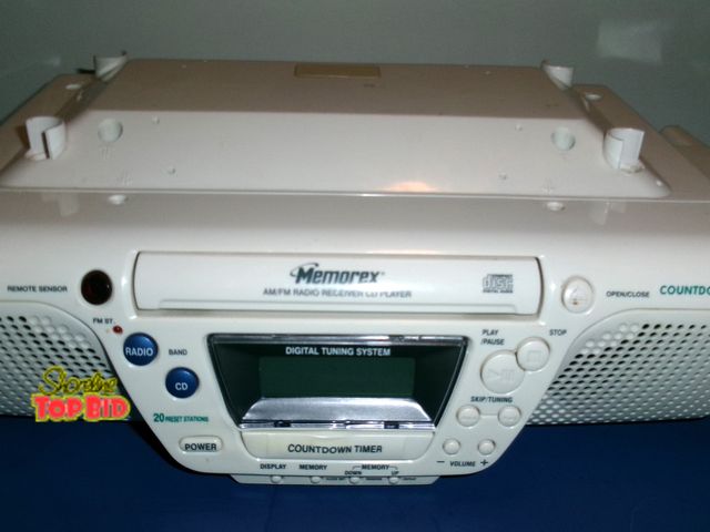 Lot 59-74514 - Memorex Under-the-Cabinet AM/FM Radio Receiver and CD Player featuring a digital tuning system and b...