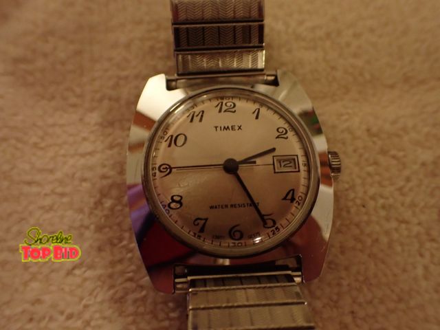 Lot 59-43326 - Vintage Men's 1975 Timex Marlin Military Field Manual Wind Watch