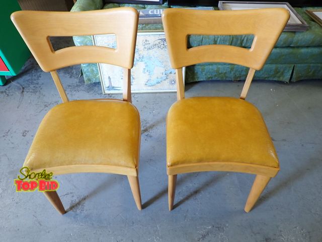 Lot 59-50122 - 2 Mid-Century Heywood Wakefield Bow Tie Padded Seat Dining Chairs, Great Condition