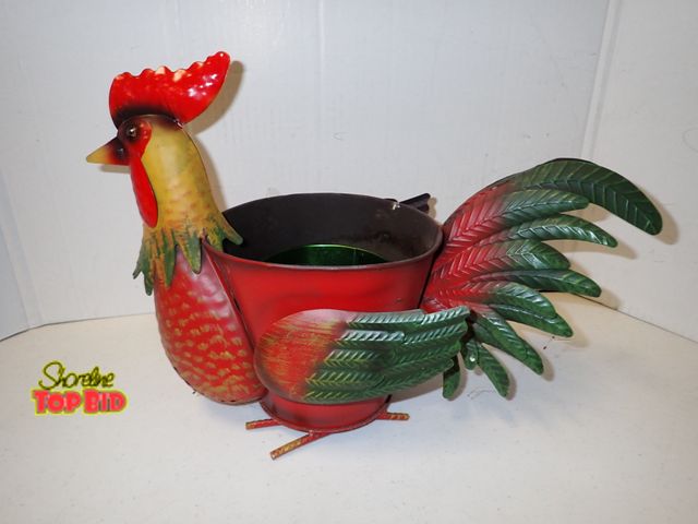 Lot 59-21072 - Red Shed Rooster Head Tail Metal Planter