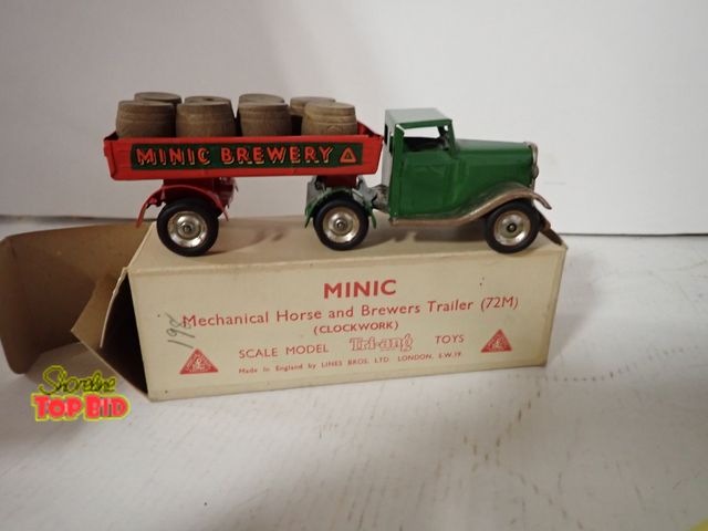 Lot 59-43727 - Vintage Tri-Ang Minic Mechanical Horse &amp; Brewers Trailer, Made in England, Wind-Up with Key, Wor...