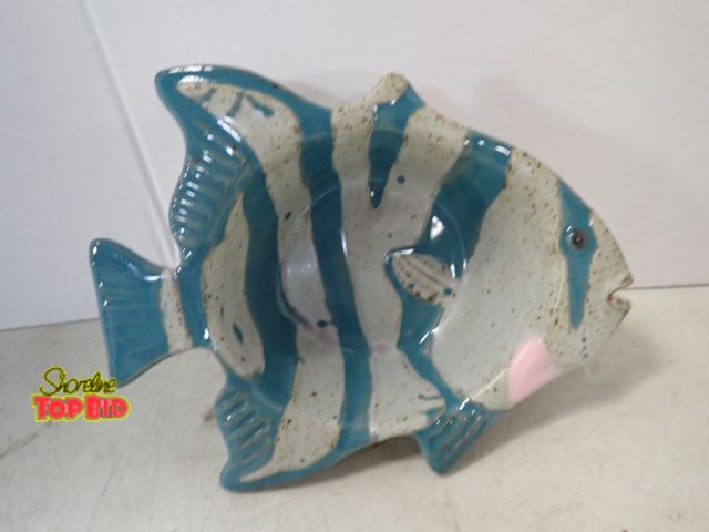 Lot 59-41574 - Vintage Tom Chamberlain Studio Art Pottery Striped Fish Bowl - Handmade