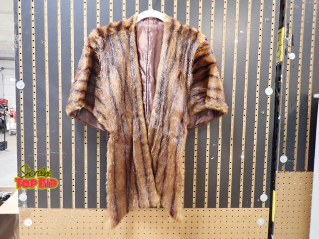 Lot 59-31299 - Vintage Mink Fur Stole Shoulder Wrap, Small to Medium - Mid-Century