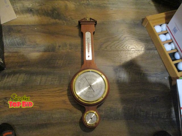 Lot 59-92018 - weather station for wall