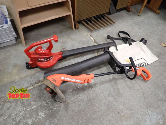 Lot 59-41073 - Toro Blower/Vac - Black &amp; Decker Grass Hog, Both Work