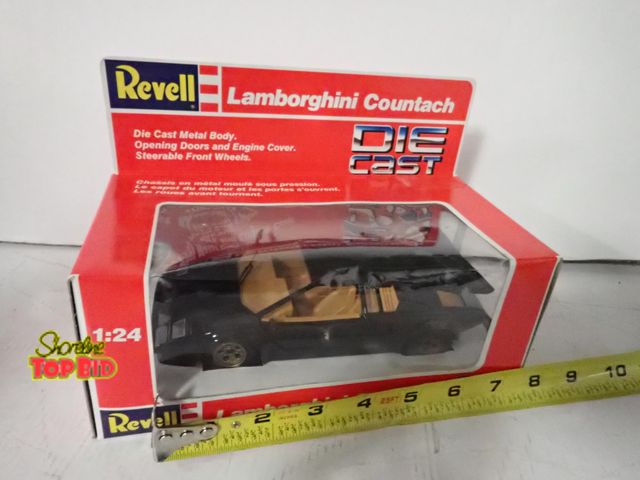 Lot 59-43310 - Revell Lamborghini Countach Die-Cast 1/24 Scale 7" long, Mint Condition