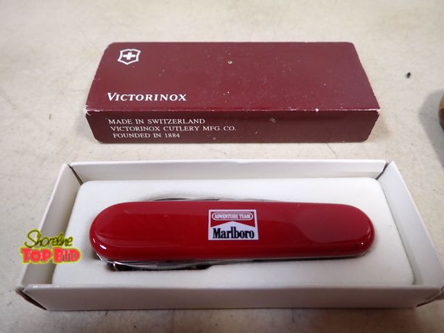 Lot 59-41356 - New Old Stock Victorinox Swill Army Knife Marlbro Adv., Made in Switzerland
