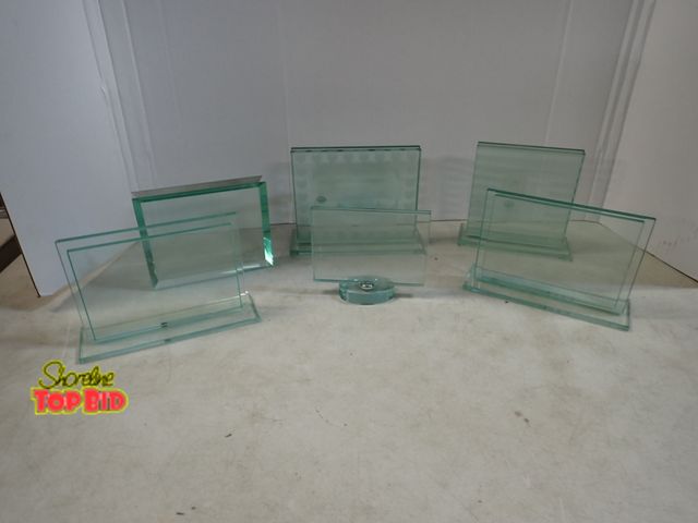 Lot 59-41576 - 6 Modern Glass Picture Frames - Vintage