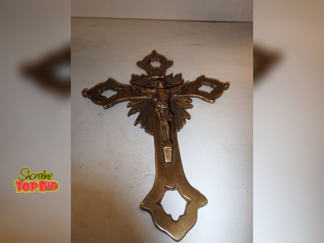 Lot 59-14326 - 11" x 8 1/4" Vintage Heavy Gauge Brass Cross with Body