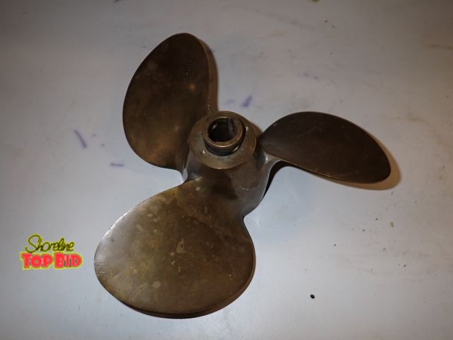 Lot 59-14174 - Antique Brass Boat Propeller 5" Blades