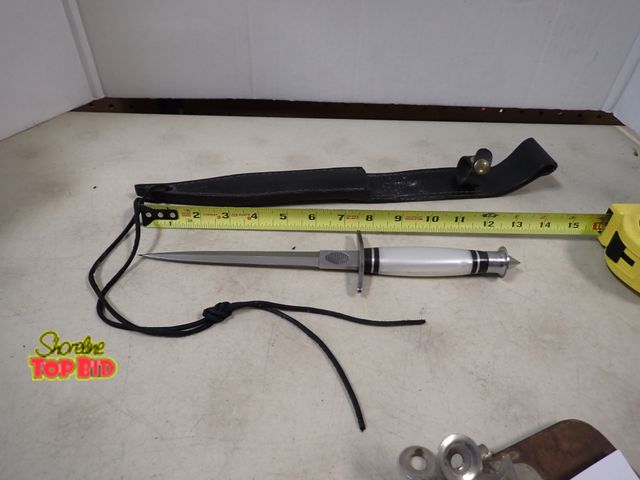 Lot 59-41460 - New V-42 Stiletto Daggar 12 1/2" long